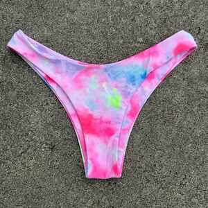 Zaful NWT Tie Dye Print Cheeky Brazilian Bikini Bottoms Women’s Size 8